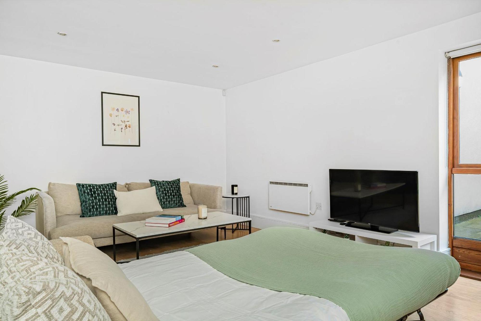 King'S Cross - 2Br With Terrace - Cityapartmentstay London Luaran gambar