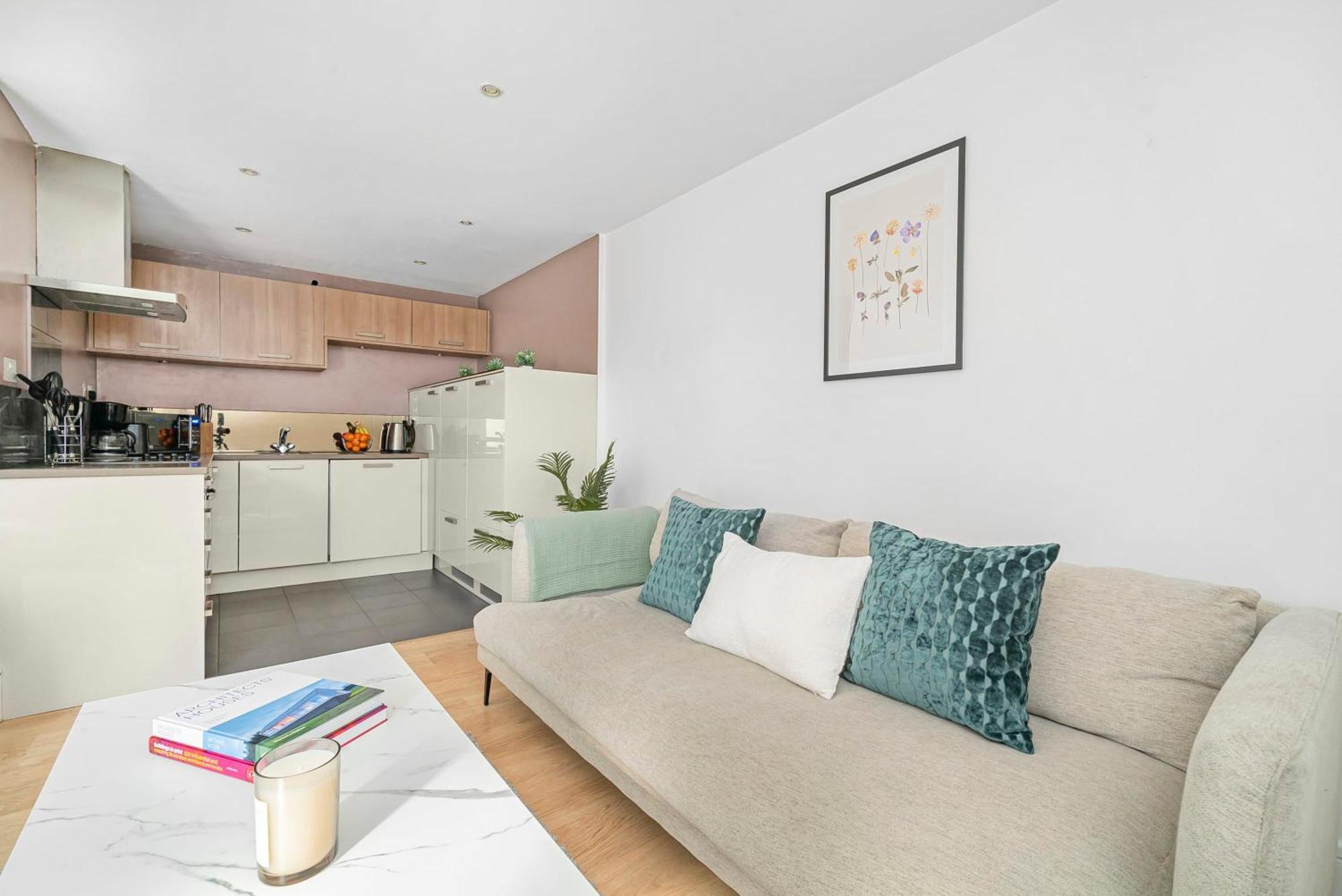 King'S Cross - 2Br With Terrace - Cityapartmentstay London Luaran gambar